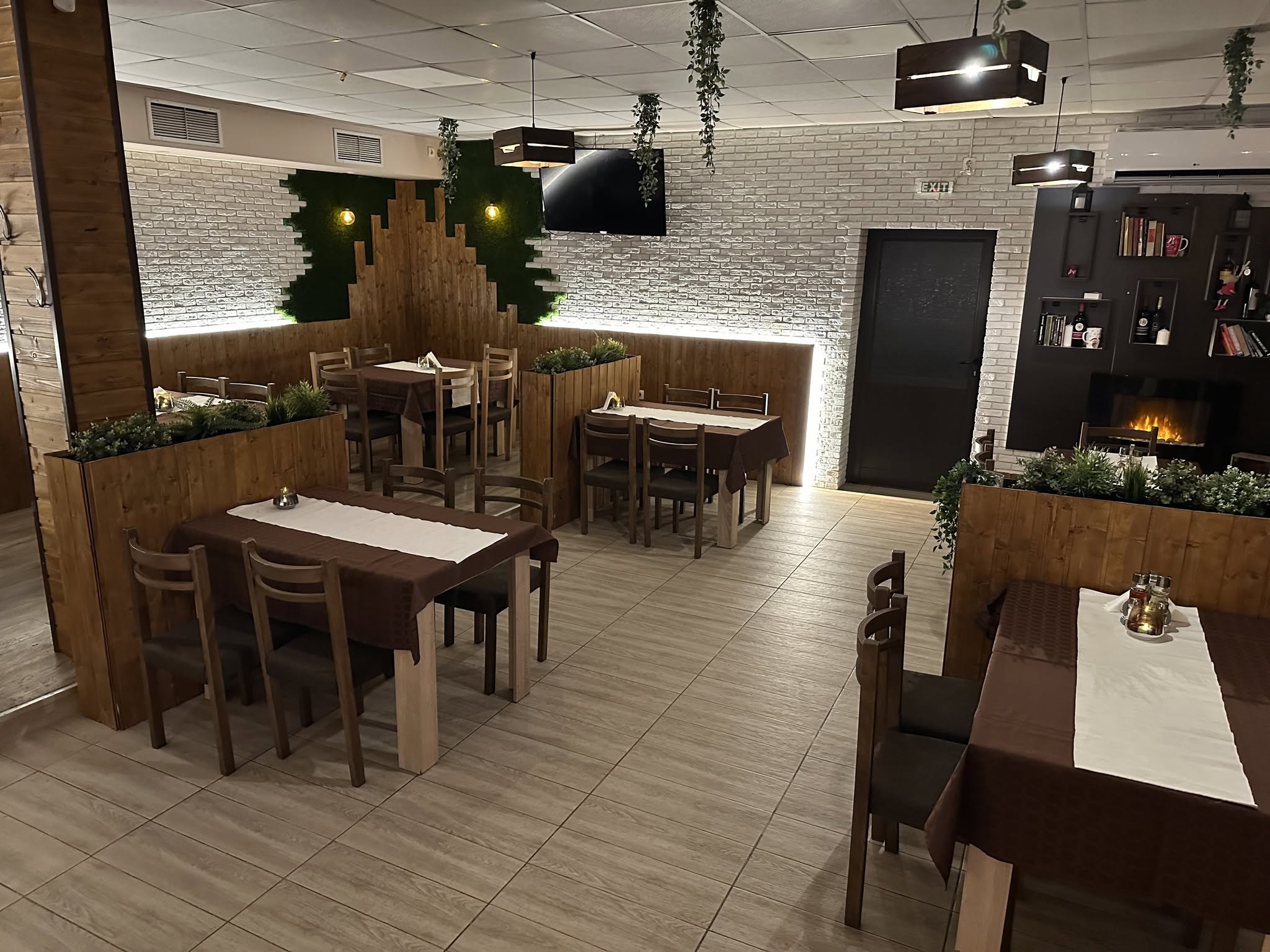 Ресторант „Вселената“ – При Севдо Ресторант „Вселената“ – При Севдо